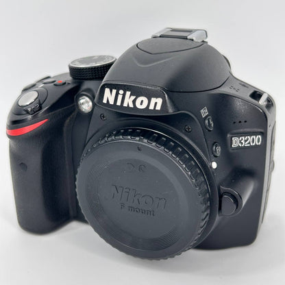 Nikon D3200 usata garantita