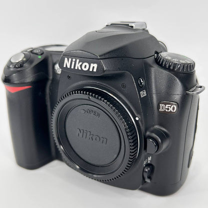 Nikon D50 usata garantita