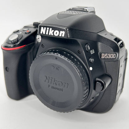 Nikon D5300 usata garantita