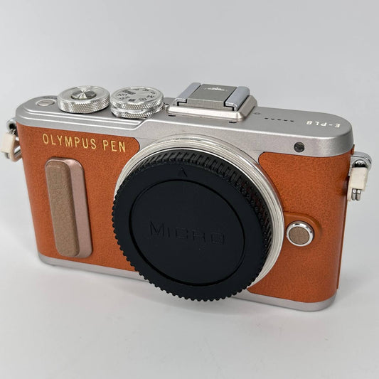 Olympus PEN E-PL8 usata garantita