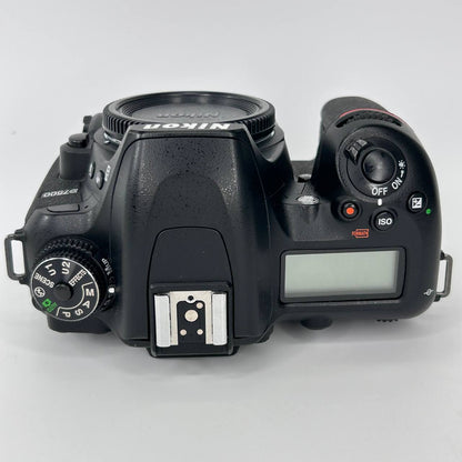 Nikon D7500