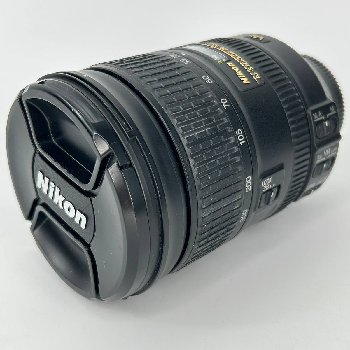 Nikon AF-S Nikkor 28-300mm f/3.5-5.6G IF-ED VR