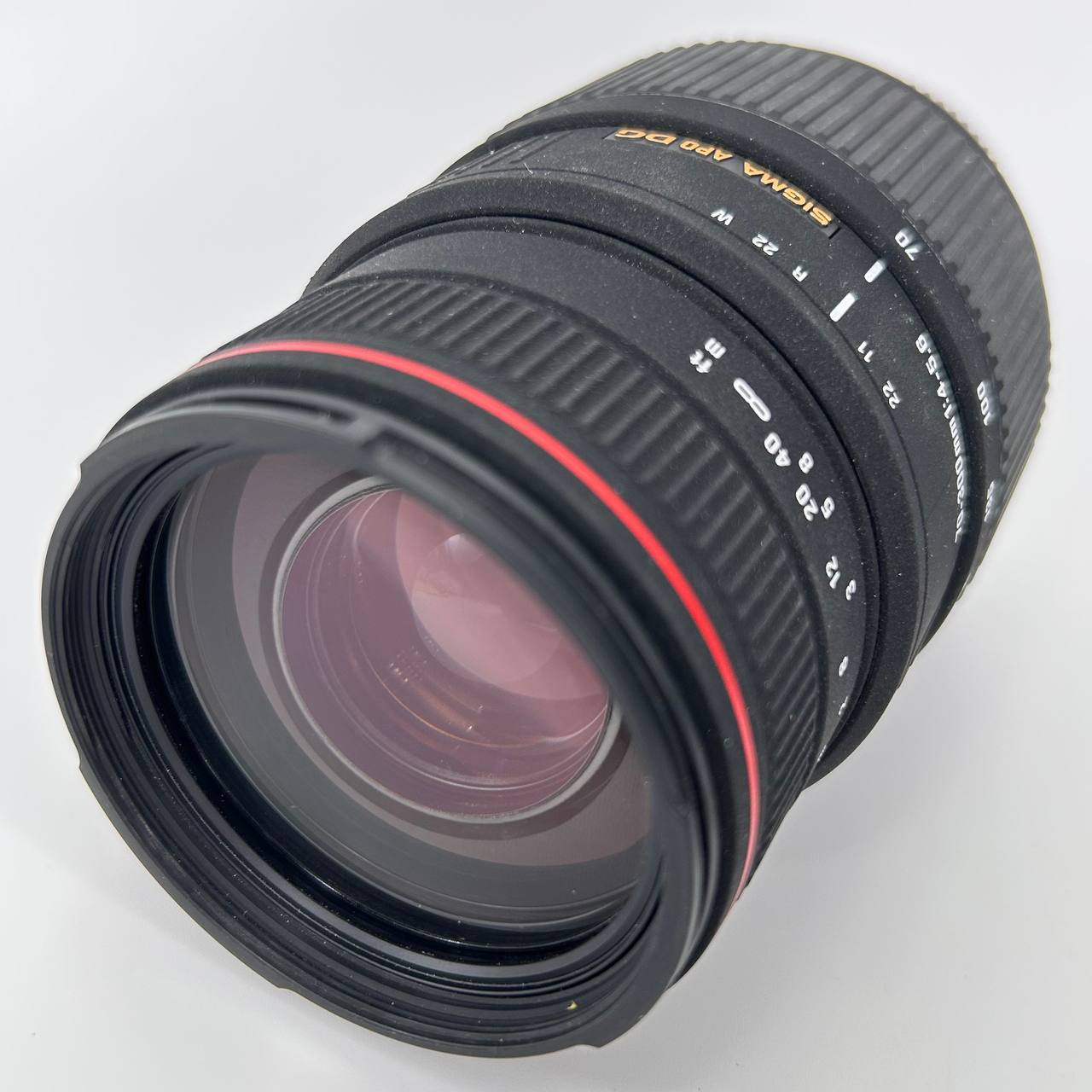 Sigma 70-300mm f/4-5.6 D APO DG Macro - Attacco Nikon