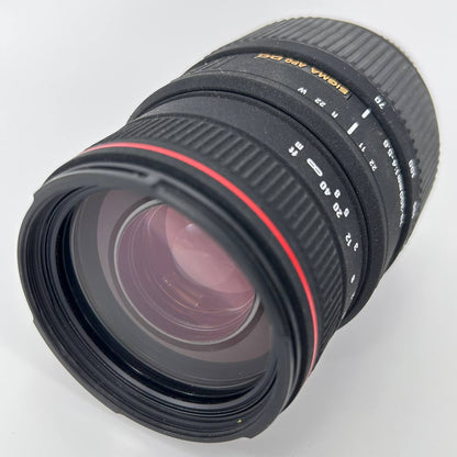 Sigma 70-300mm f/4-5.6 D APO DG Macro - Attacco Nikon