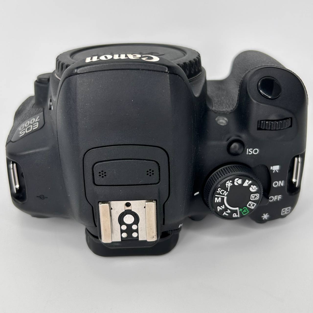 Canon EOS 700D