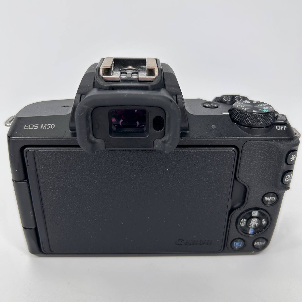 Canon EOS M50