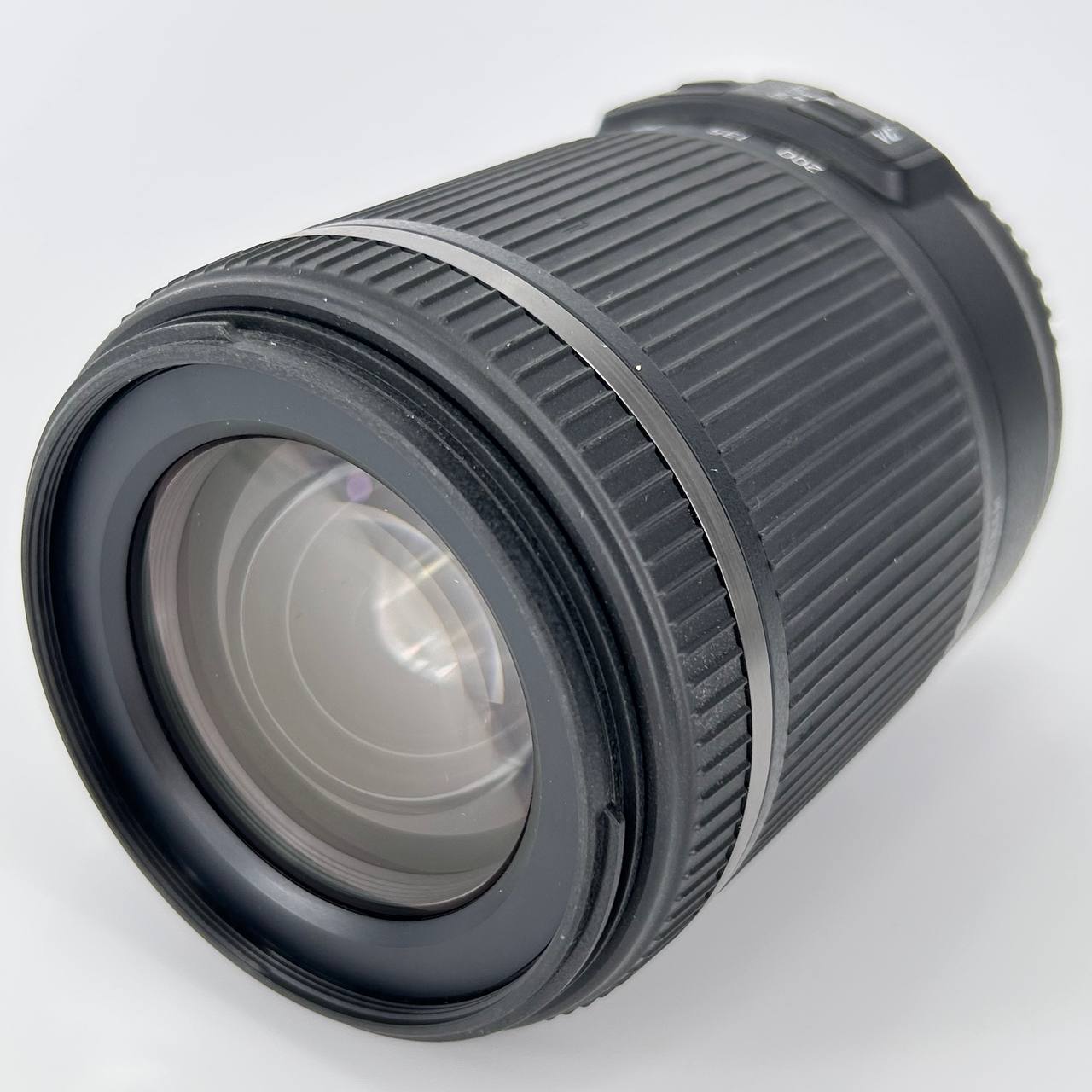 Tamron 18-200mm f/3.5-6.3 Di II VC - Attacco Canon EF-S