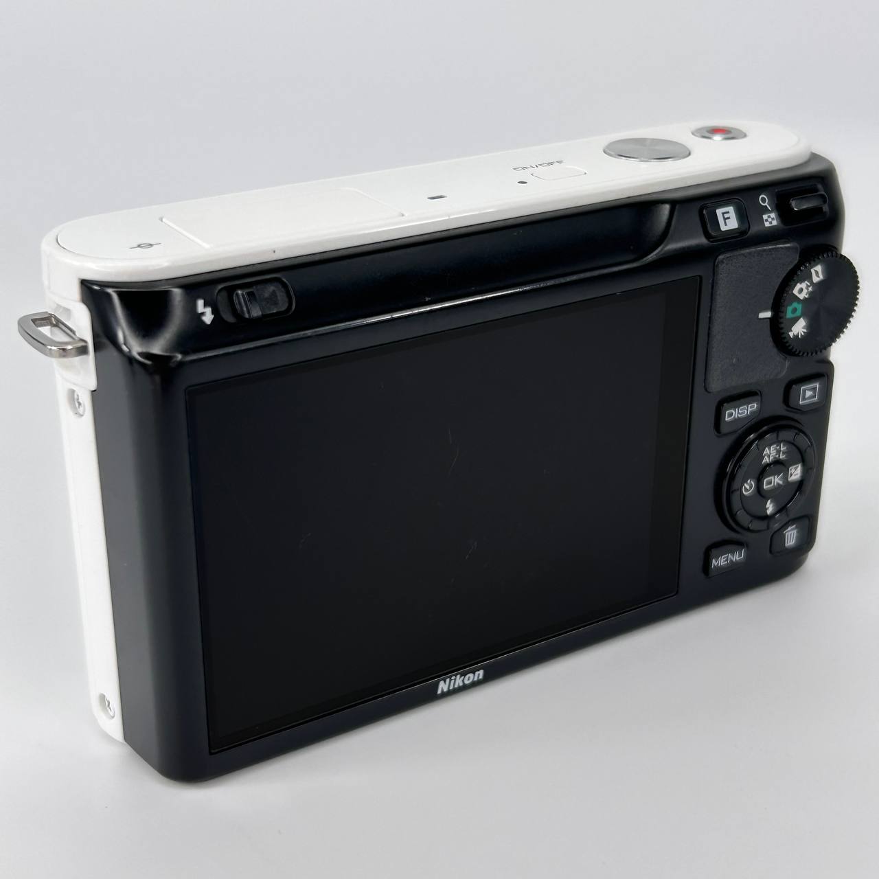 Nikon 1 J1