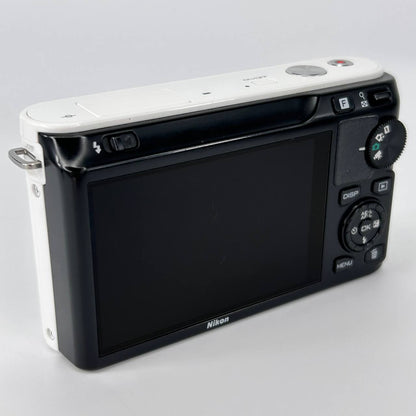 Nikon 1 J1