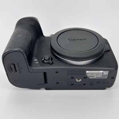 Canon EOS R7