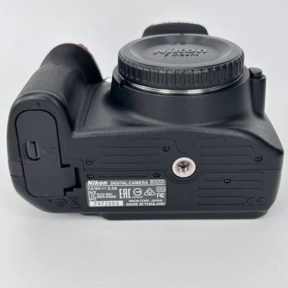 Nikon D3200 Kit + AF-S DX 18-55 VR II