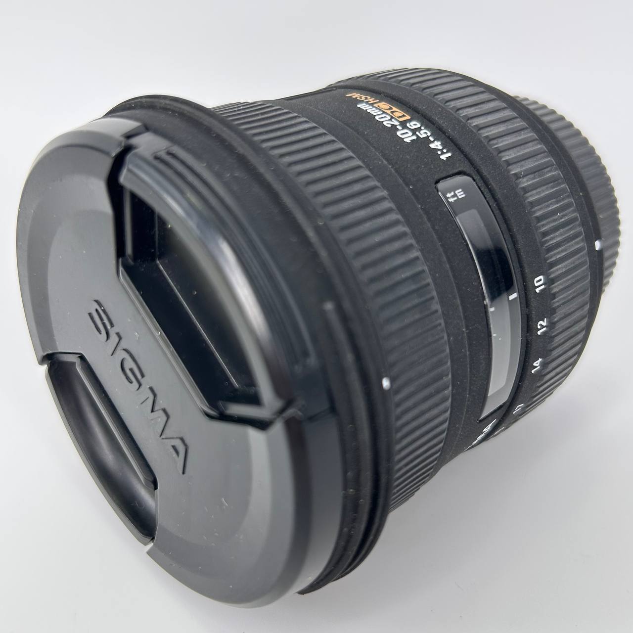 Sigma 10-20mm f/3.5 EX DC HSM - Attacco Nikon