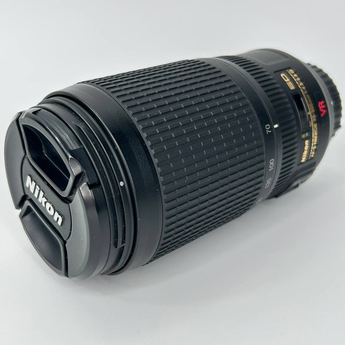 Nikon AF-S Nikkor 70-300mm f/4.5-5.6 G IF-ED VR