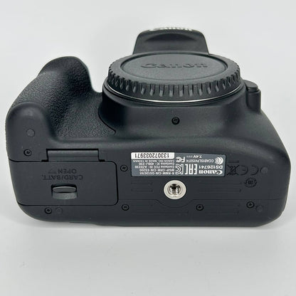 Canon EOS 2000D EF-S 18-55 IS II Kit