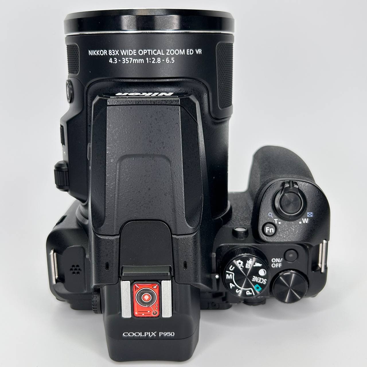 Nikon Coolpix P950