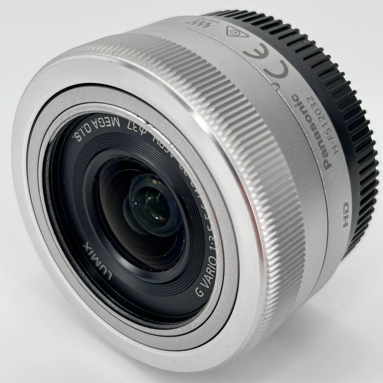 Panasonic Lumix G Vario 12-32mm f/3.5-5.6 ASPH Mega O.I.S.