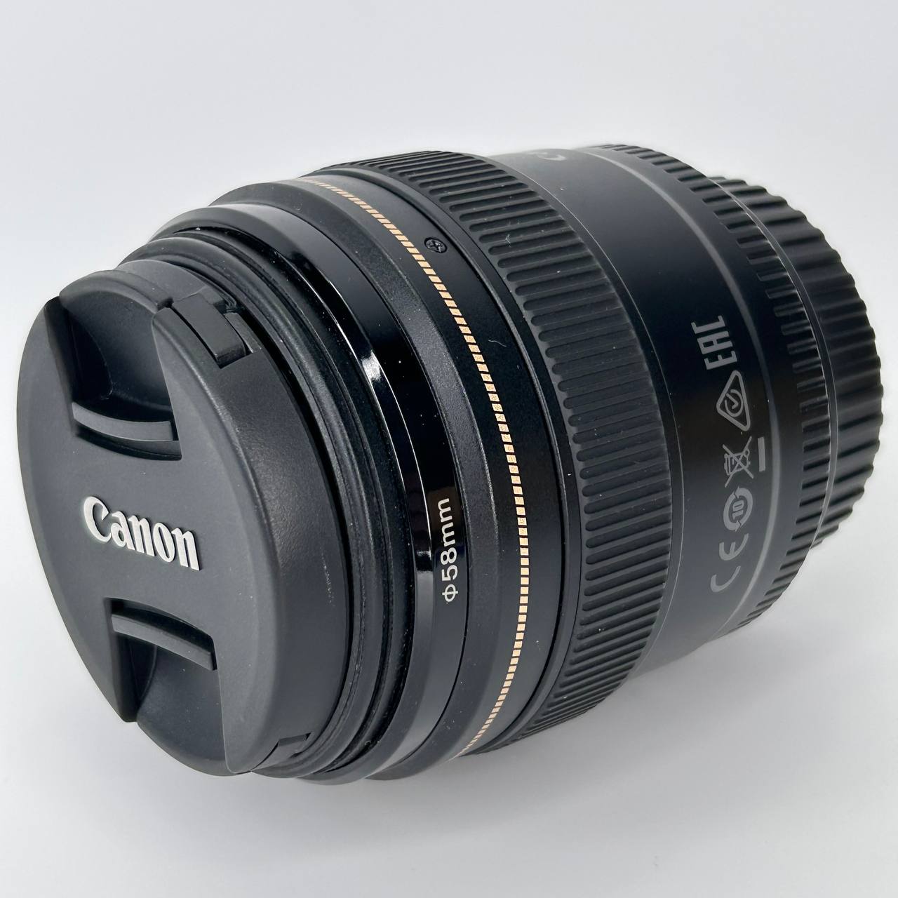 Canon EF 85mm f/1.8 USM