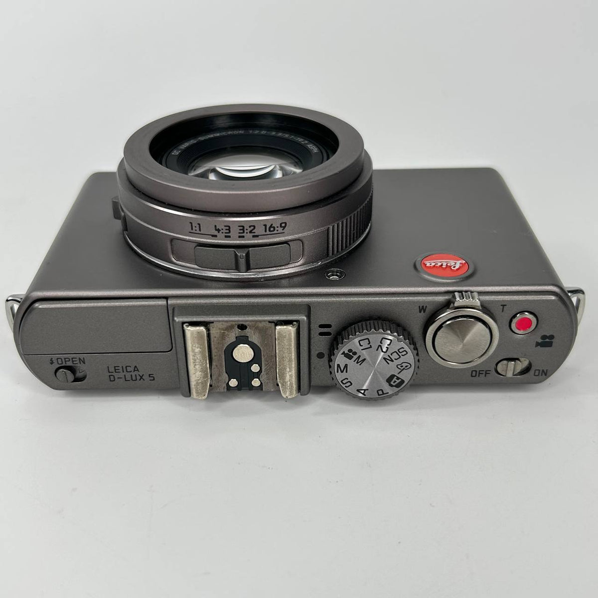 Leica D-Lux 5 Edizione Titanio