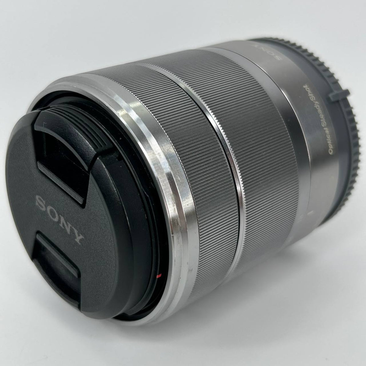 Sony E 18-55mm f/3.5-5.6 OSS