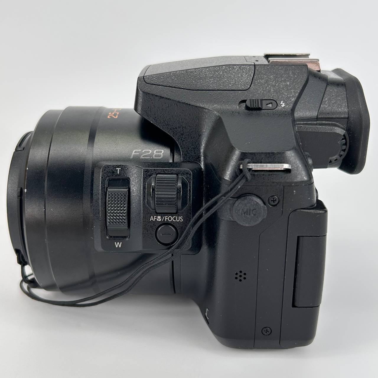 Panasonic Lumix DMC-FZ300