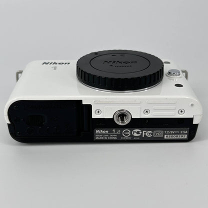 Nikon 1 J1
